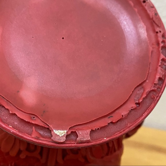 Vintage Cinnabar Red Carved Vase Floral Flower Ornate Brass Inlay 12.5-Inch Vase - Picture 14 of 15